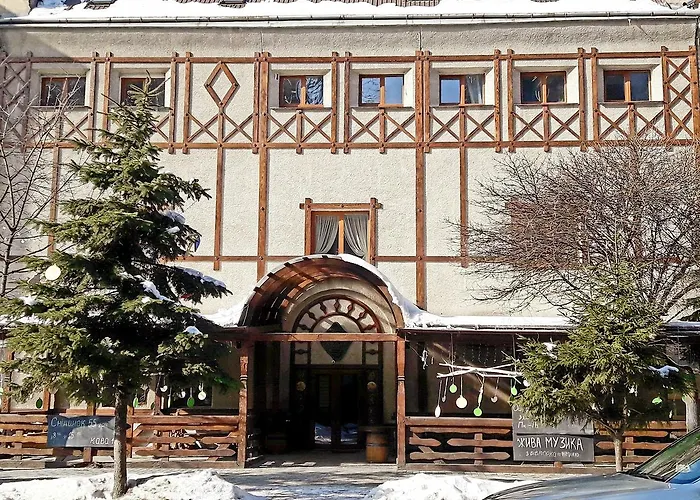 Eco Drova Hostel Lviv